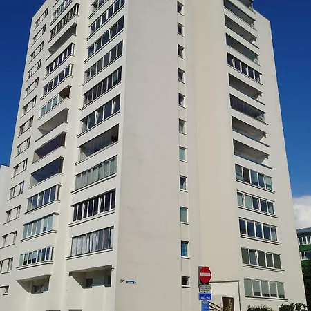 Appartement Under Your Eyes *