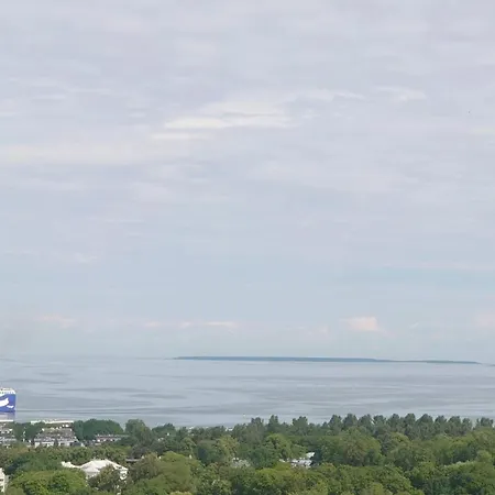 Under Your Eyes * Tallinn