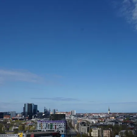 Under Your Eyes 公寓 *